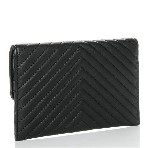 chanel chevron chic|Chanel Chevron wallet on chain.